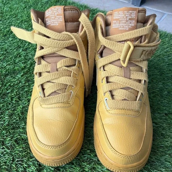 Nike Air Force 1 High Utility Wheat Gold RARE Women's Size 6 - Picture 2 of 6